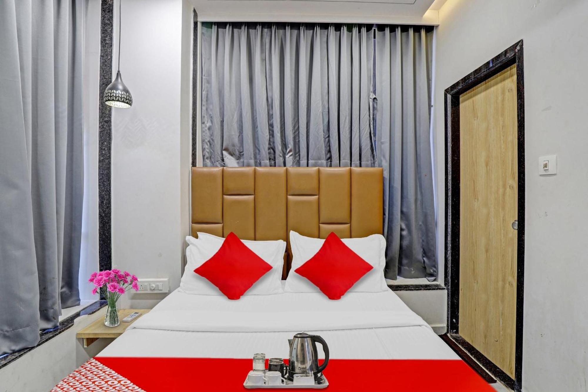 Hotel O Royal Orbit Surat Exteriör bild